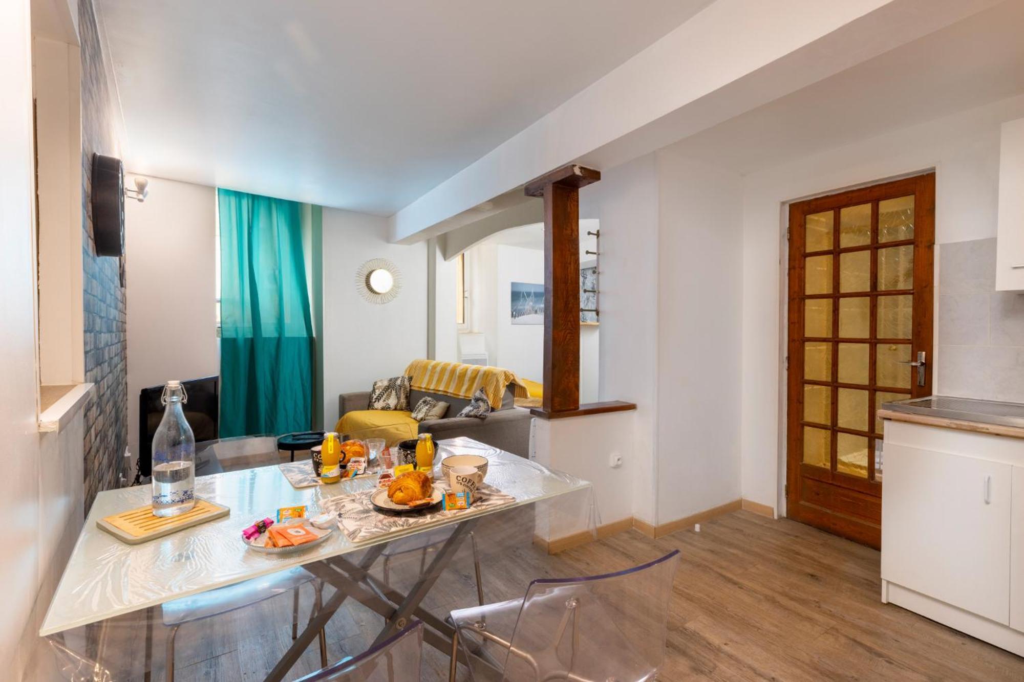 Le Cathare-limoux-wifi-parking Free-oc-keys *